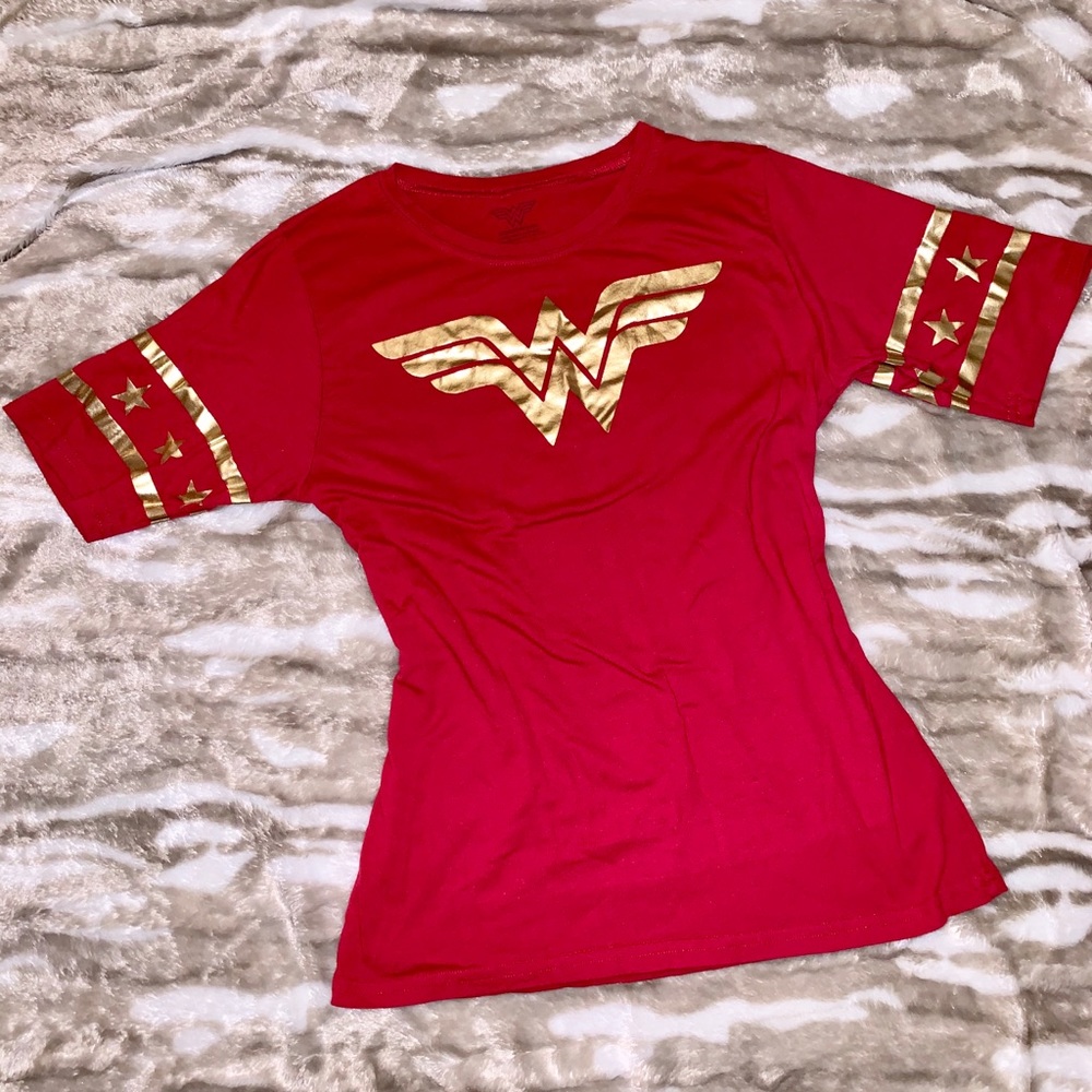 🌟Wonder Woman T shirt!🌟